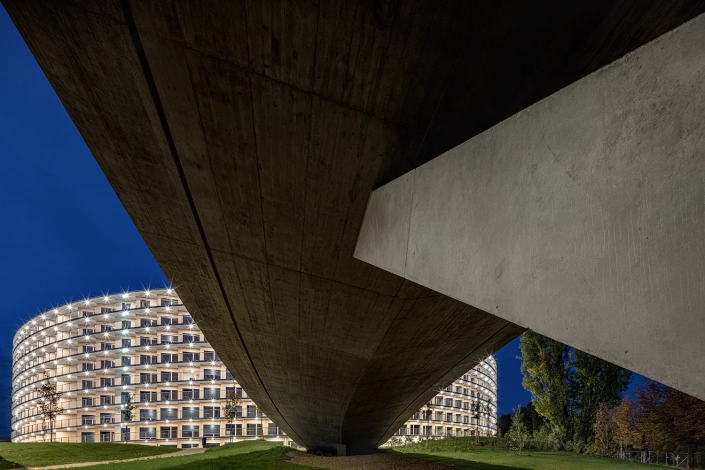 architecture_epfl_vortex_passerelle_nuit