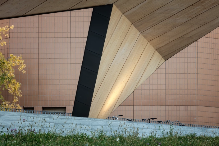 architecture_epfl_artlab_bois_carrelage