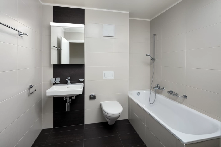 immobilier_appartement_salle_de_bain_wc_baignoire